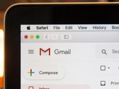 ¿Cómo insertar contenido web en un mensaje de Gmail?