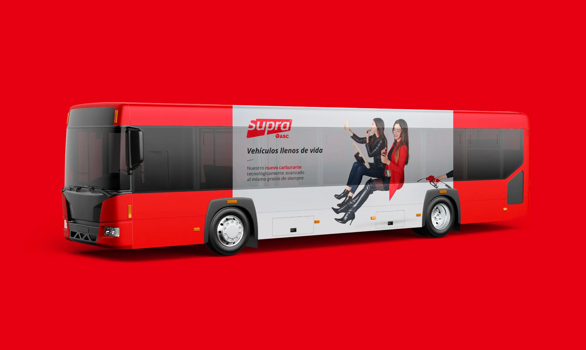 Autobus vinilado con campaña publicitaria Supra